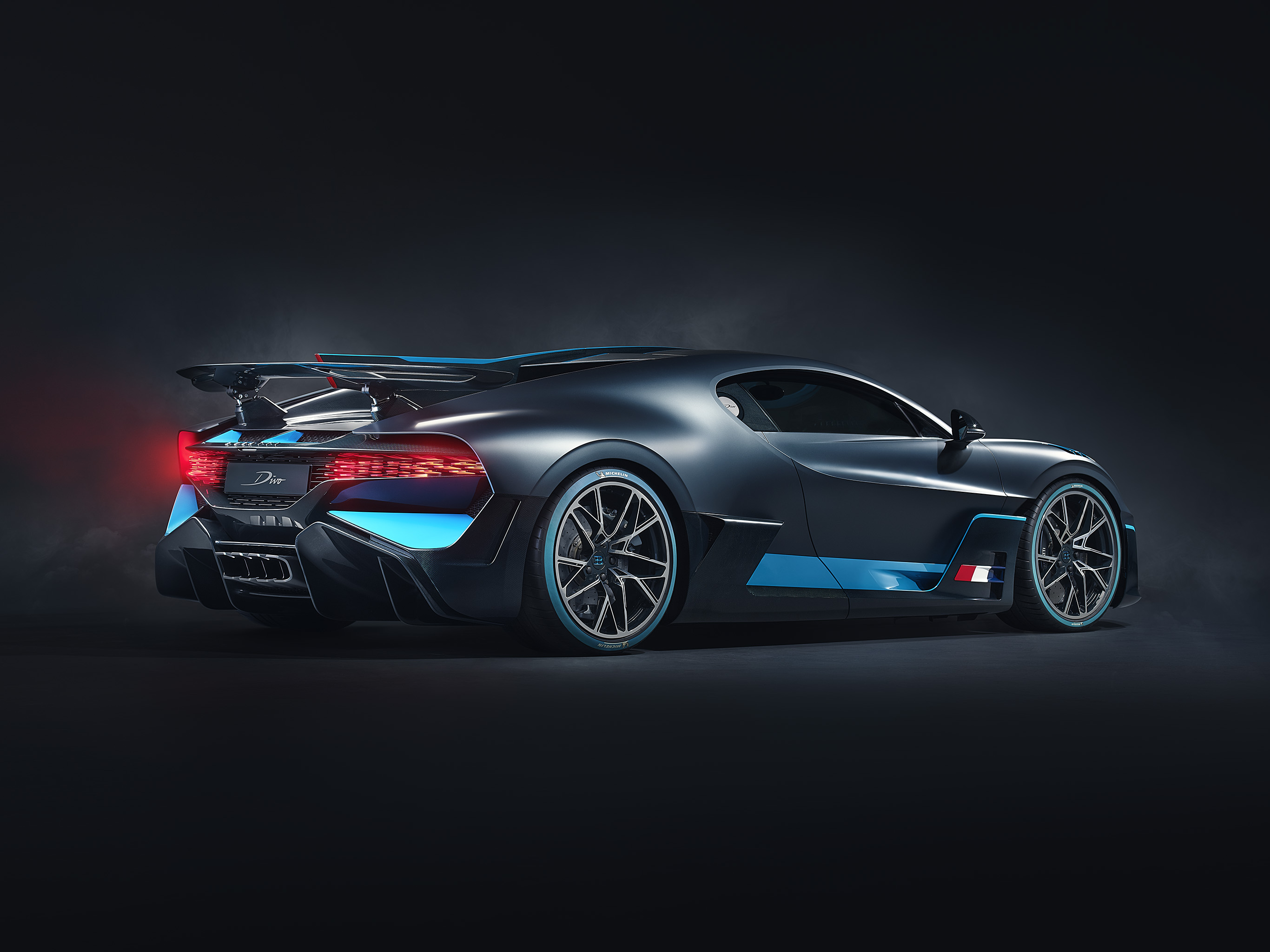 2018 Bugatti Divo Rear View Photoshoot, HD Cars, 4k Wallpapers, Images