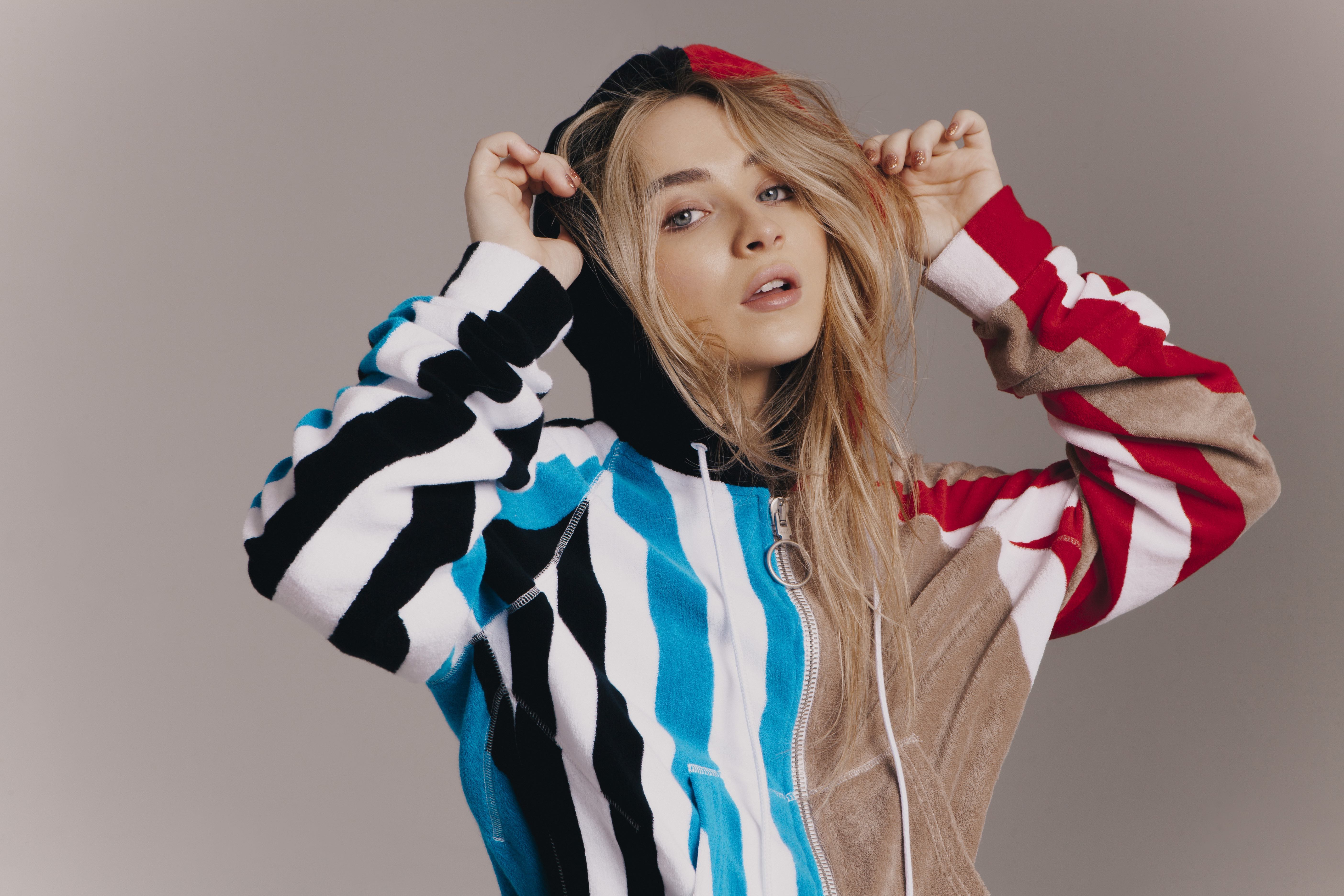 5k Sabrina Carpenter Hd Music 4k Wallpapers Images Backgrounds