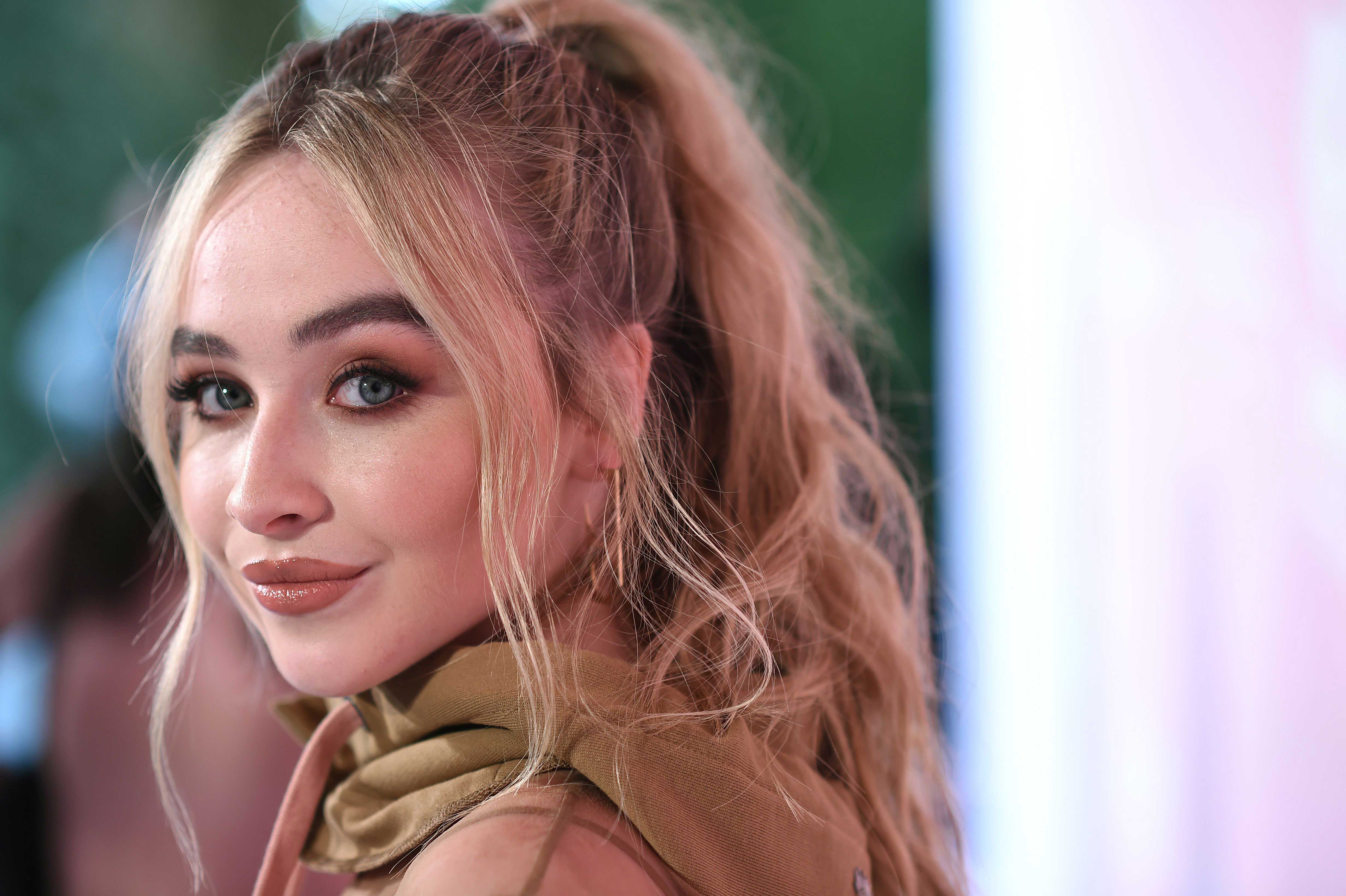 Sabrina Carpenter In 2017, HD Music, 4k Wallpapers, Images, Backgrounds