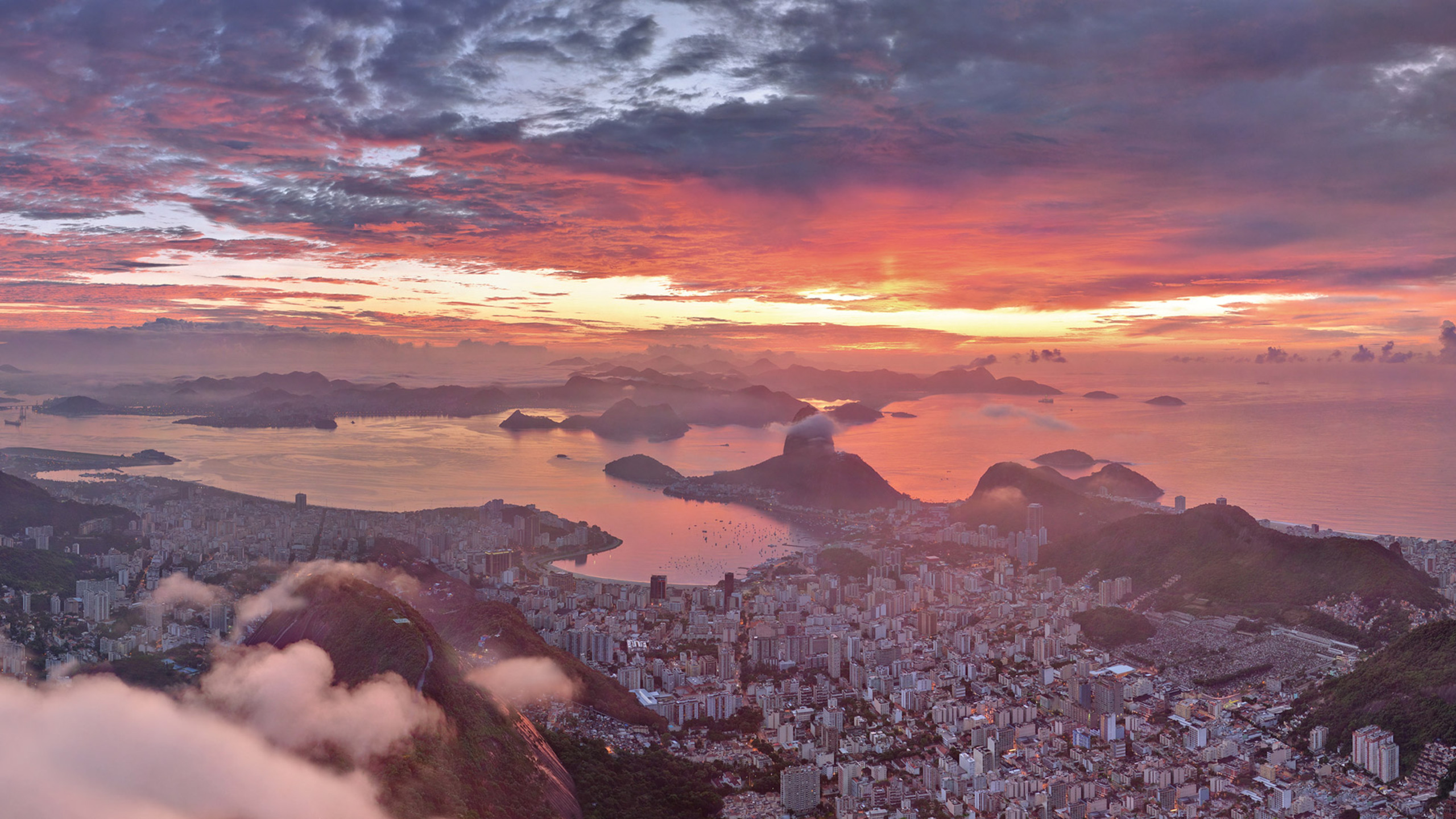 Рио-де-Жанейро перед рассветом без смс