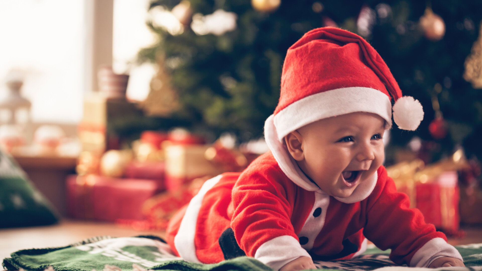 Christmas Baby Images Wallpaper