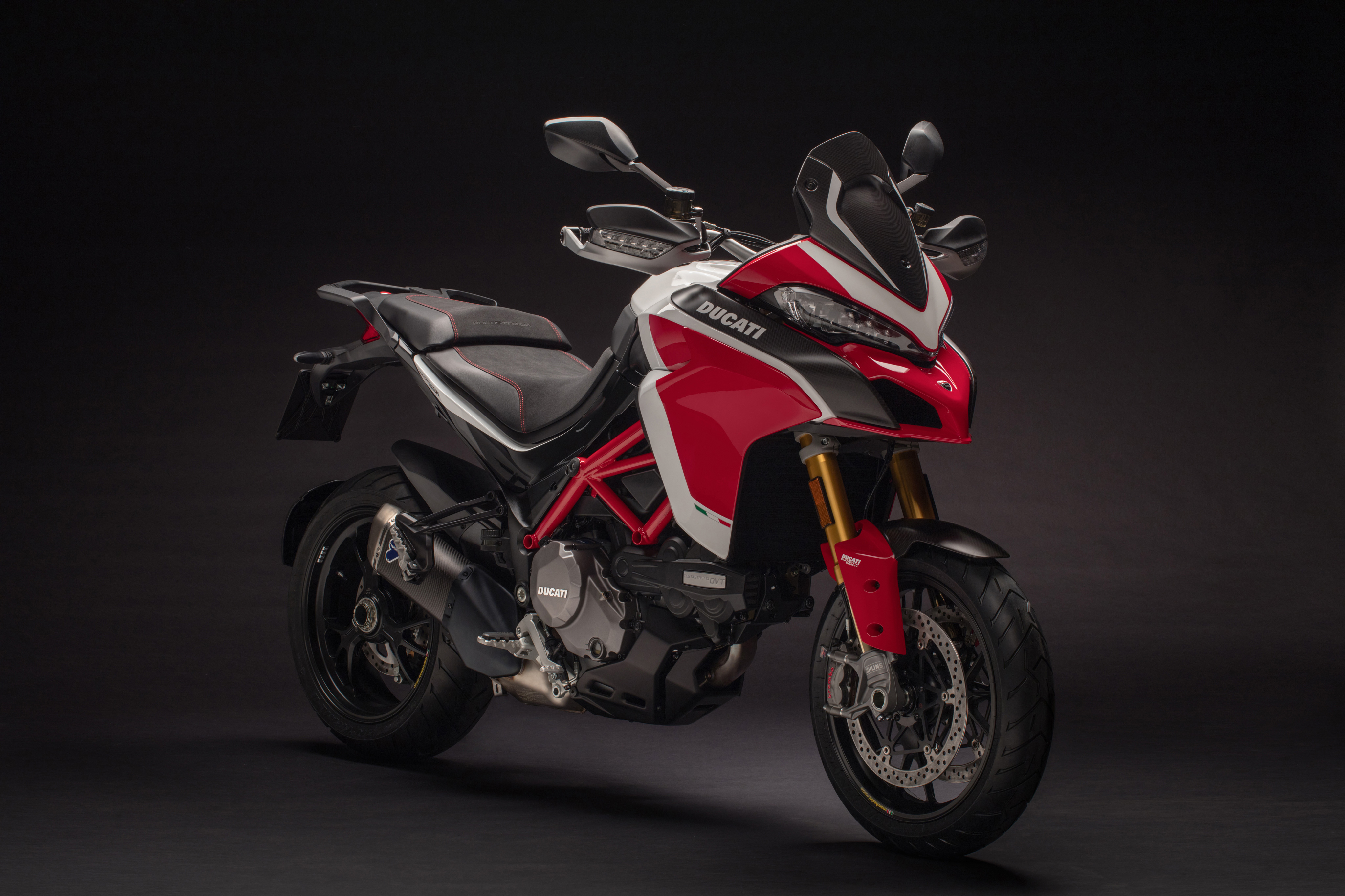 2012 Ducati 1199 Panigale Redefines the Word Superbike 