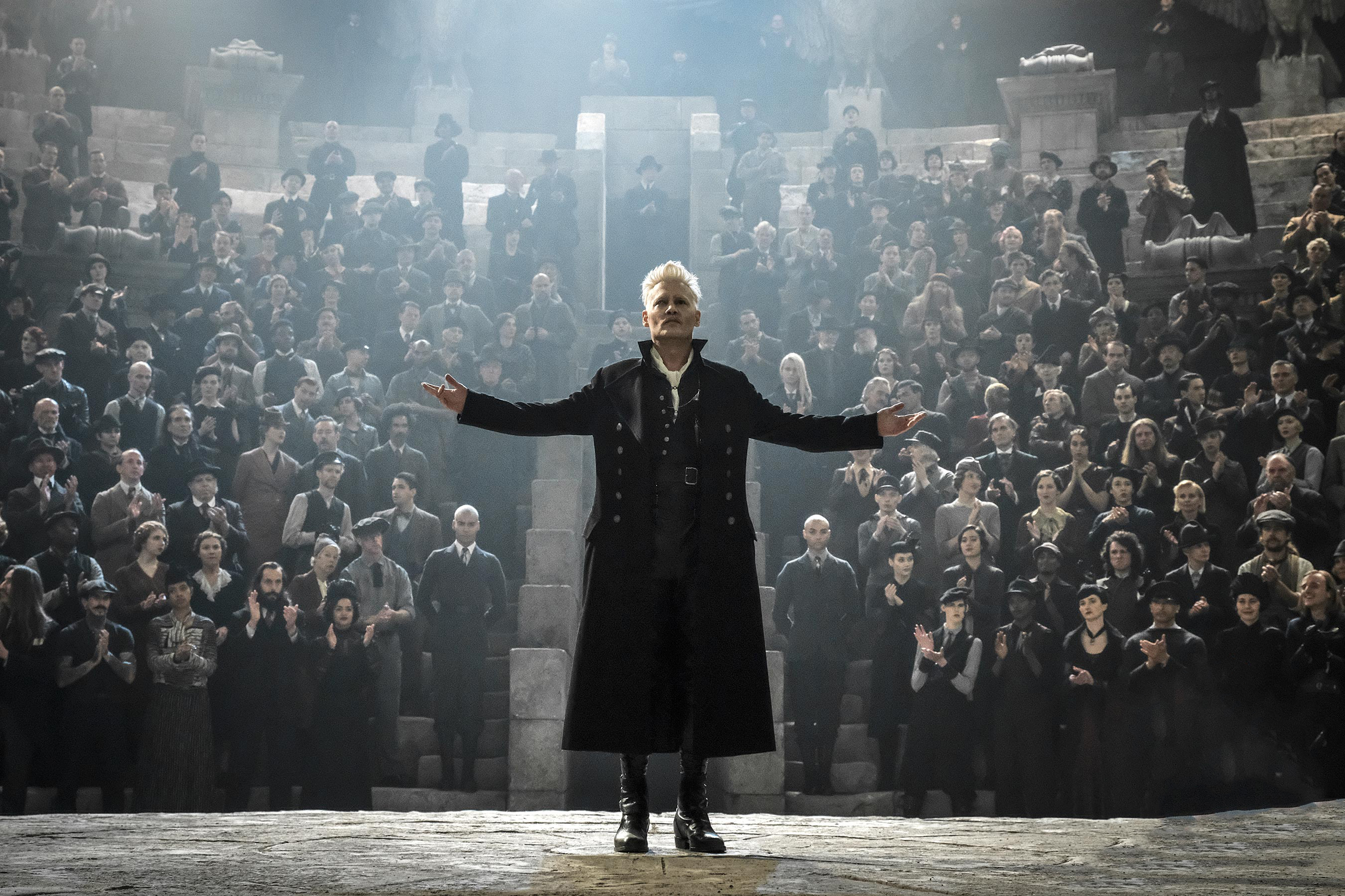 Johnny Depp As Gellert Grindelwald In Fantastic Beasts The Crimes Of Grindlewald Movie HD